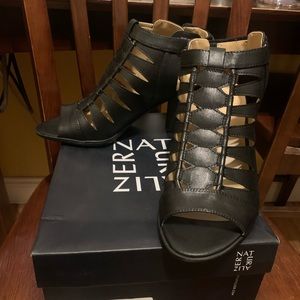 Womens size 10M: Naturalizer Black Womens Open Toe  Heel